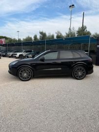 Porsche Cayenne - 3