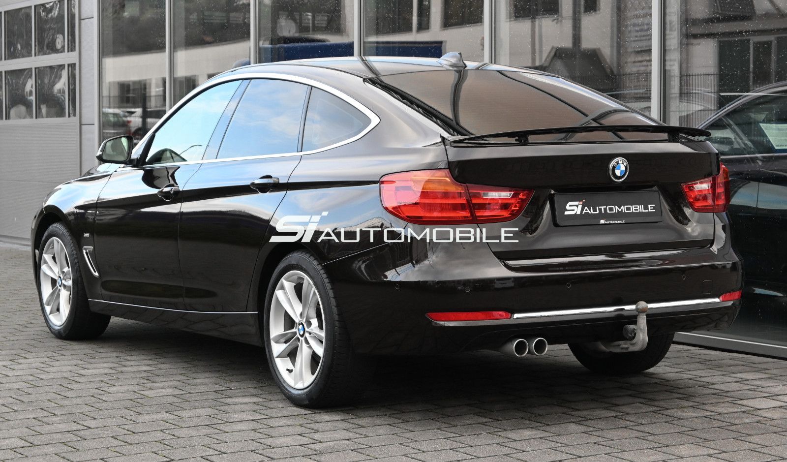 Fahrzeugabbildung BMW 320d Gran Turismo Luxury Line °ACC°AHK°HEAD-UP°