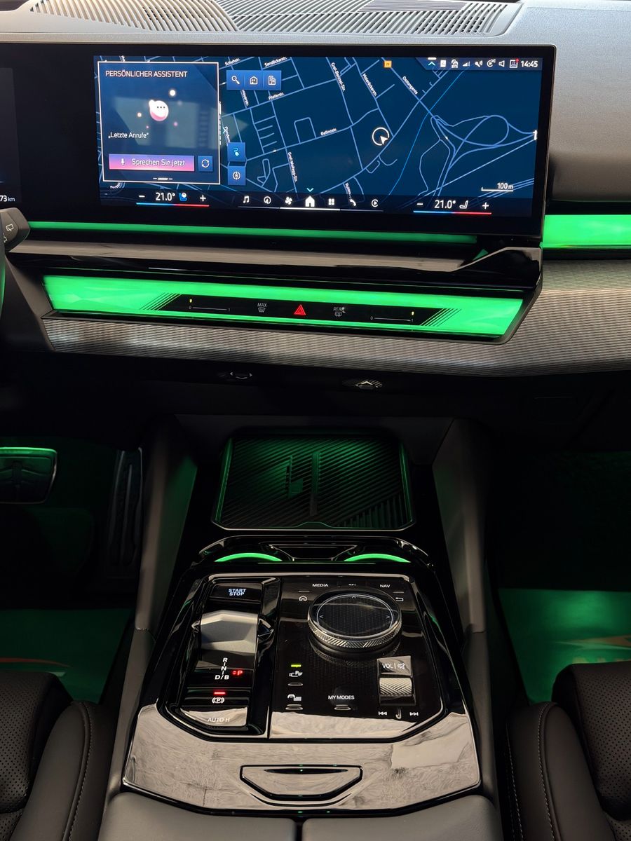 Fahrzeugabbildung BMW i5 eDrive40 Touring M Sport Shadow 360° B&W HuD