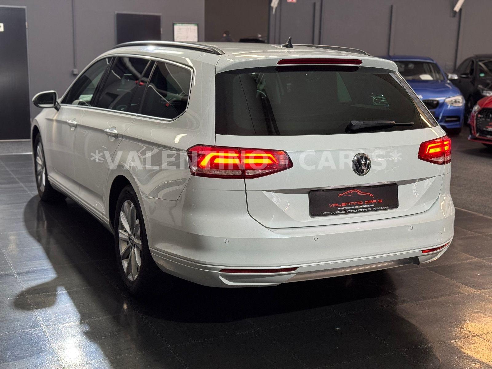 Volkswagen Passat Variant R-Line DSG/Navi/Standhzg/Shz/LED