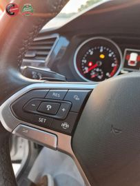 Volkswagen Tiguan - 9