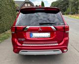 Mitsubishi Outlander 2.4 MIVEC PLUG-IN HYBRID 4WD Plus ... - Mitsubishi Outlander von privat