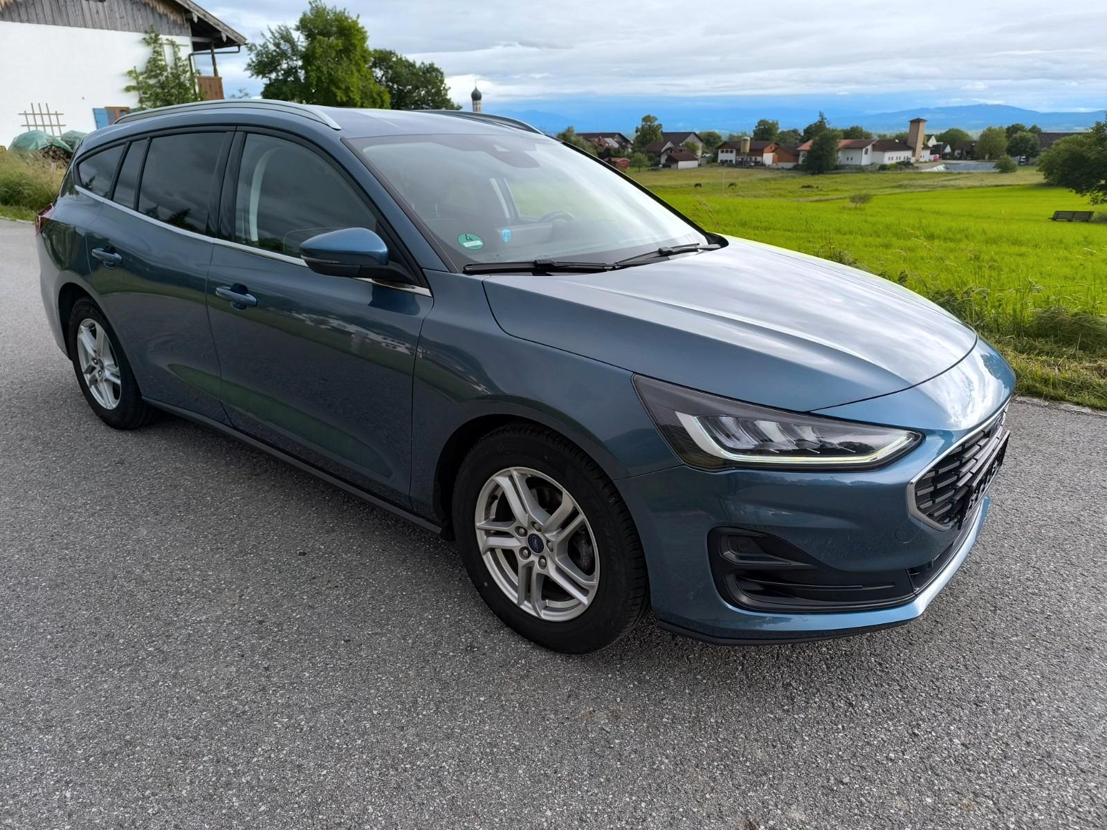 Ford Focus Turnier Titanium X"AHK"Rückfahrkamera"NAVI
