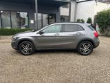 Mercedes-Benz GLA 200 SCORE - graue Mercedes-Benz GLA 200