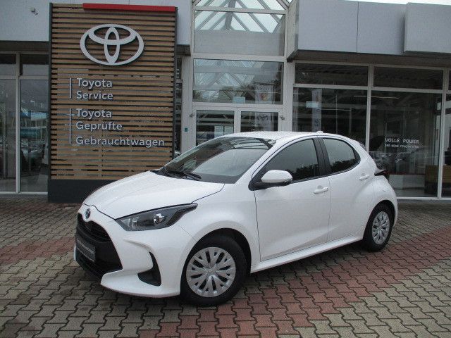 Fahrzeugabbildung Toyota Yaris Hybrid Business Edition