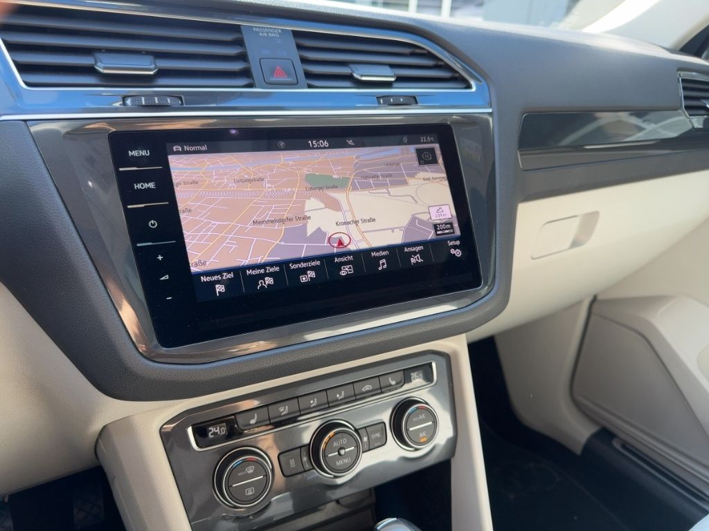 Fahrzeugabbildung Volkswagen Tiguan Allspace Highline 4Motion AHK Schwenkbar