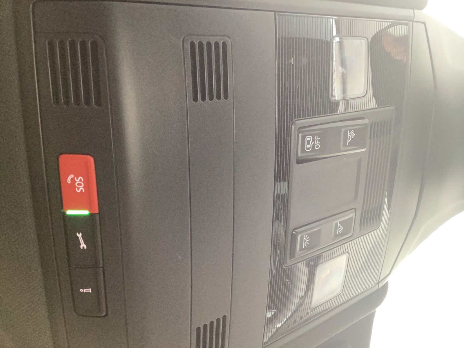 Fahrzeugabbildung Volkswagen T-Cross TSI Energy LED ACC RFK AHK