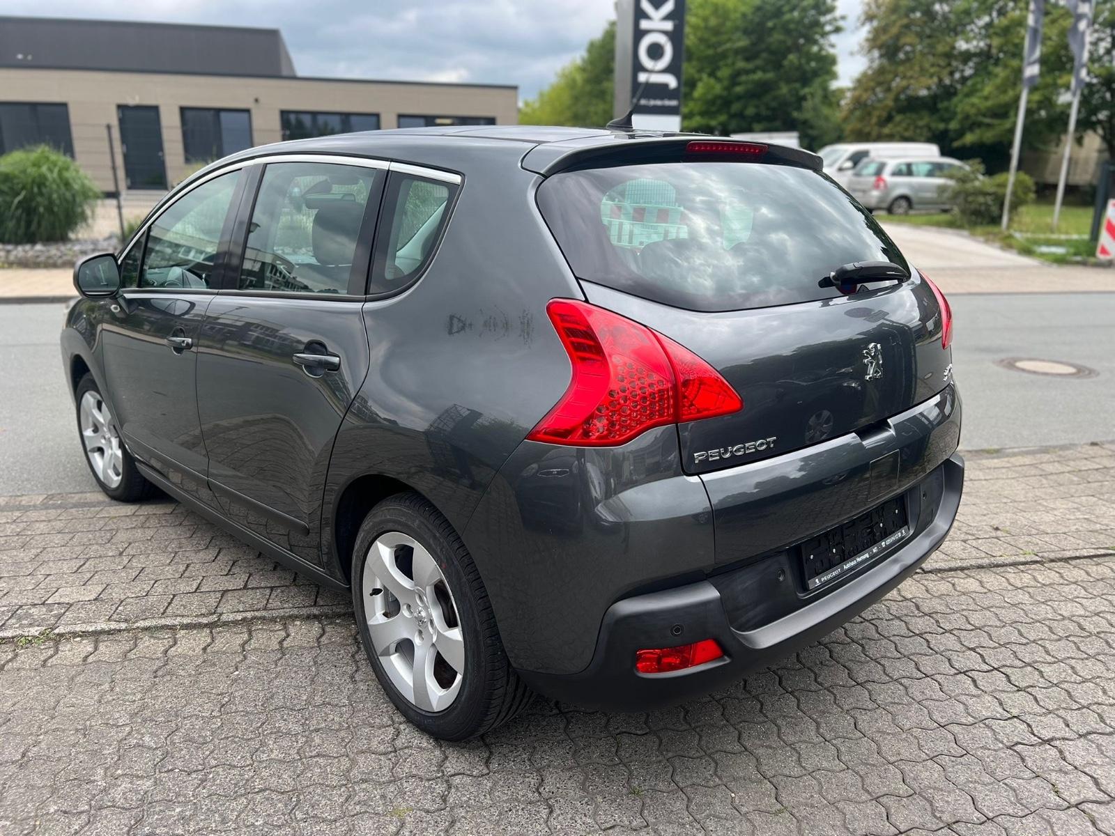 Peugeot 3008 Premium, Pano, Navi,
