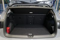Volkswagen Golf VIII 1.0eTSI DSG Life StdHz Navi ACC Led