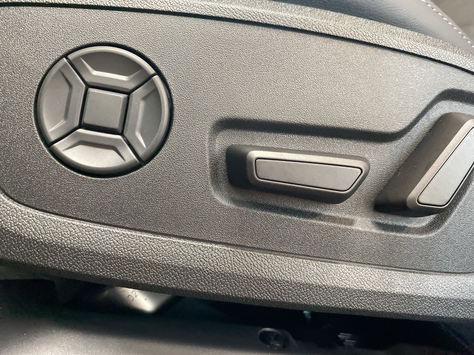Audi A6 e-tron - Bild 18
