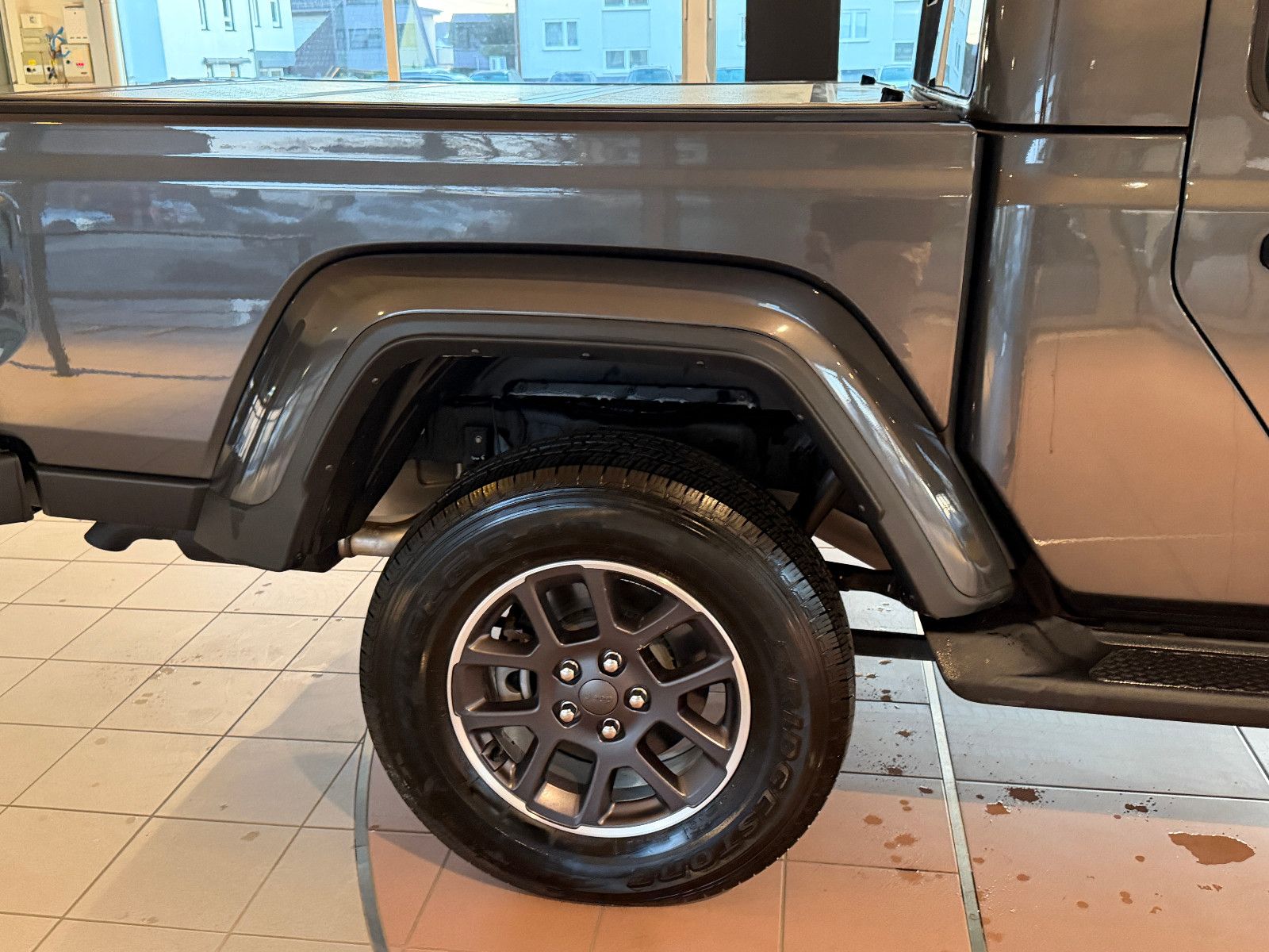 Fahrzeugabbildung Jeep Gladiator Overland 4WD/VOLL/NEUWAGENZUSTAND/