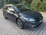Volkswagen Golf VII Variant Join BlueMotion TGI / Erdgas - Volkswagen Golf: Variant Bluemotion