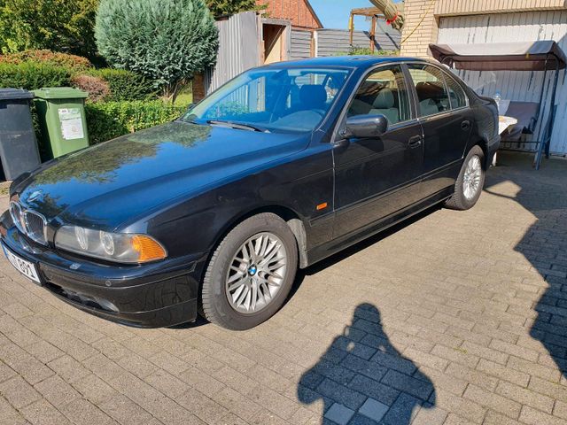 BMW e39 / 520i