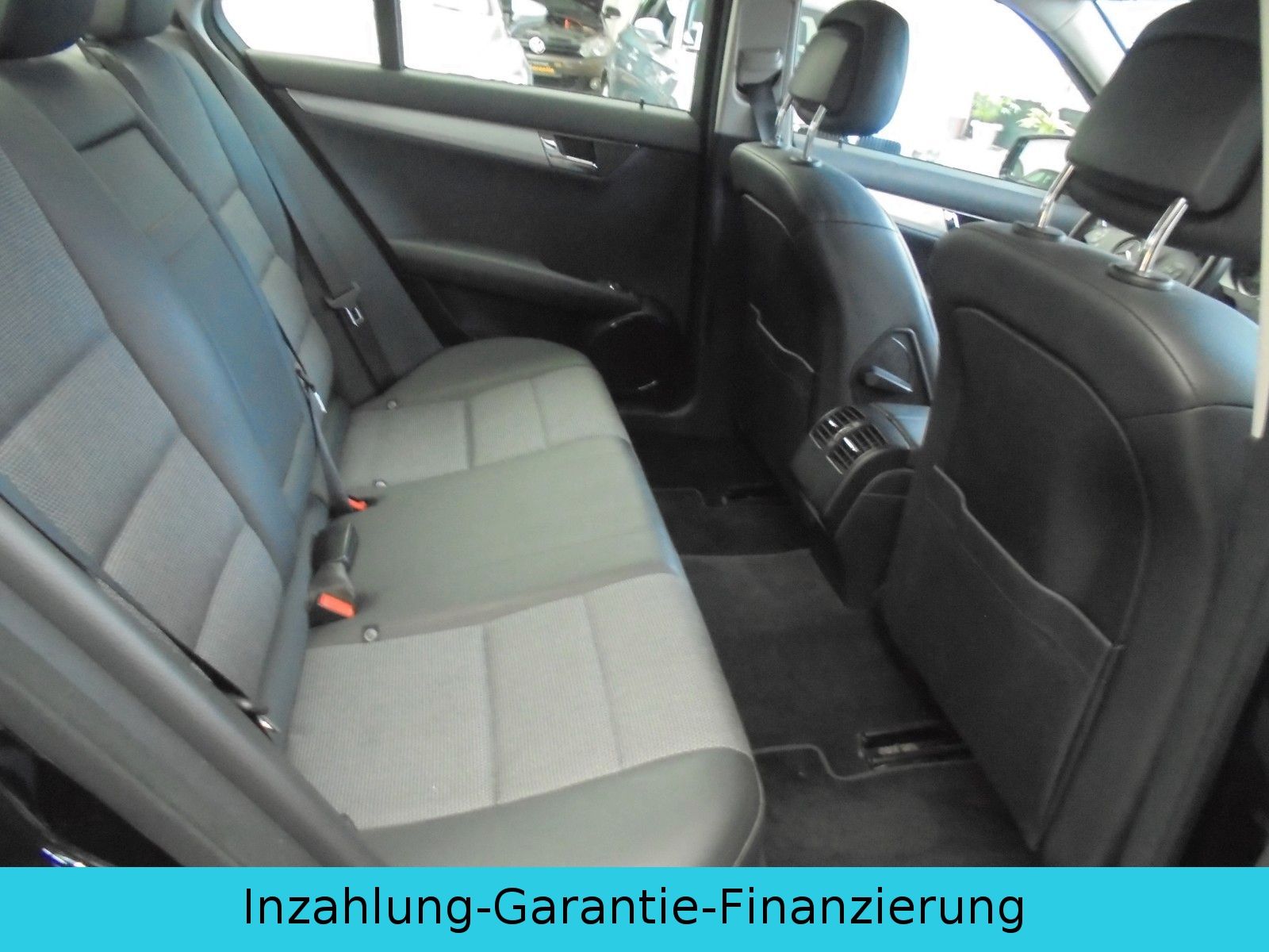 Fahrzeugabbildung Mercedes-Benz C 300 Avangarde/Automatik/Navi/Xenon/Service neu