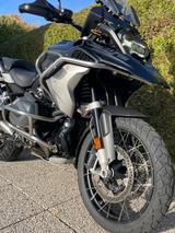 BMW R 1250 GS Werksgarantie bis März 2027 - Motorräder in Bonn