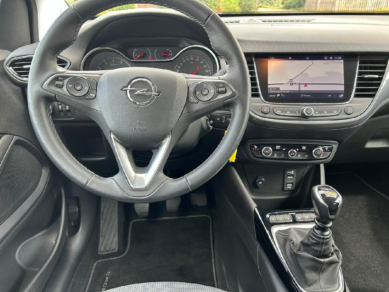 Fahrzeugabbildung Opel Crossland Elegance, wenig Kilometer