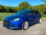 Ford Focus Lim. 2.0 ST Navi Klimaauto Recaro - Ford Focus Gebrauchtwagen in Krefeld