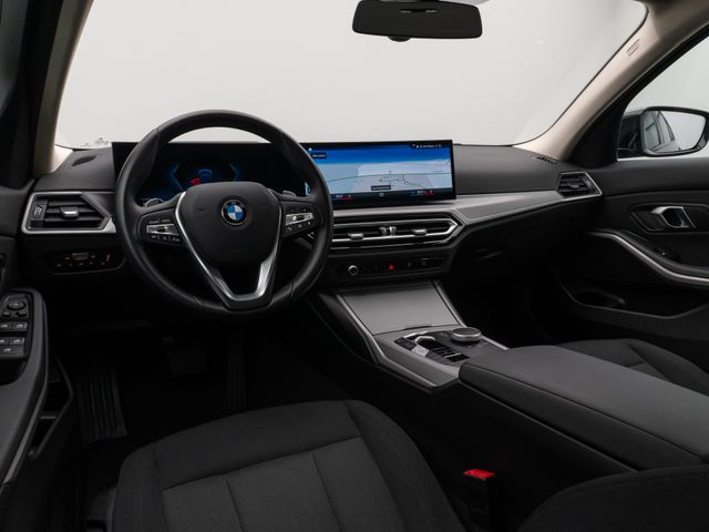 Foto Nummer 37: BMW 318i