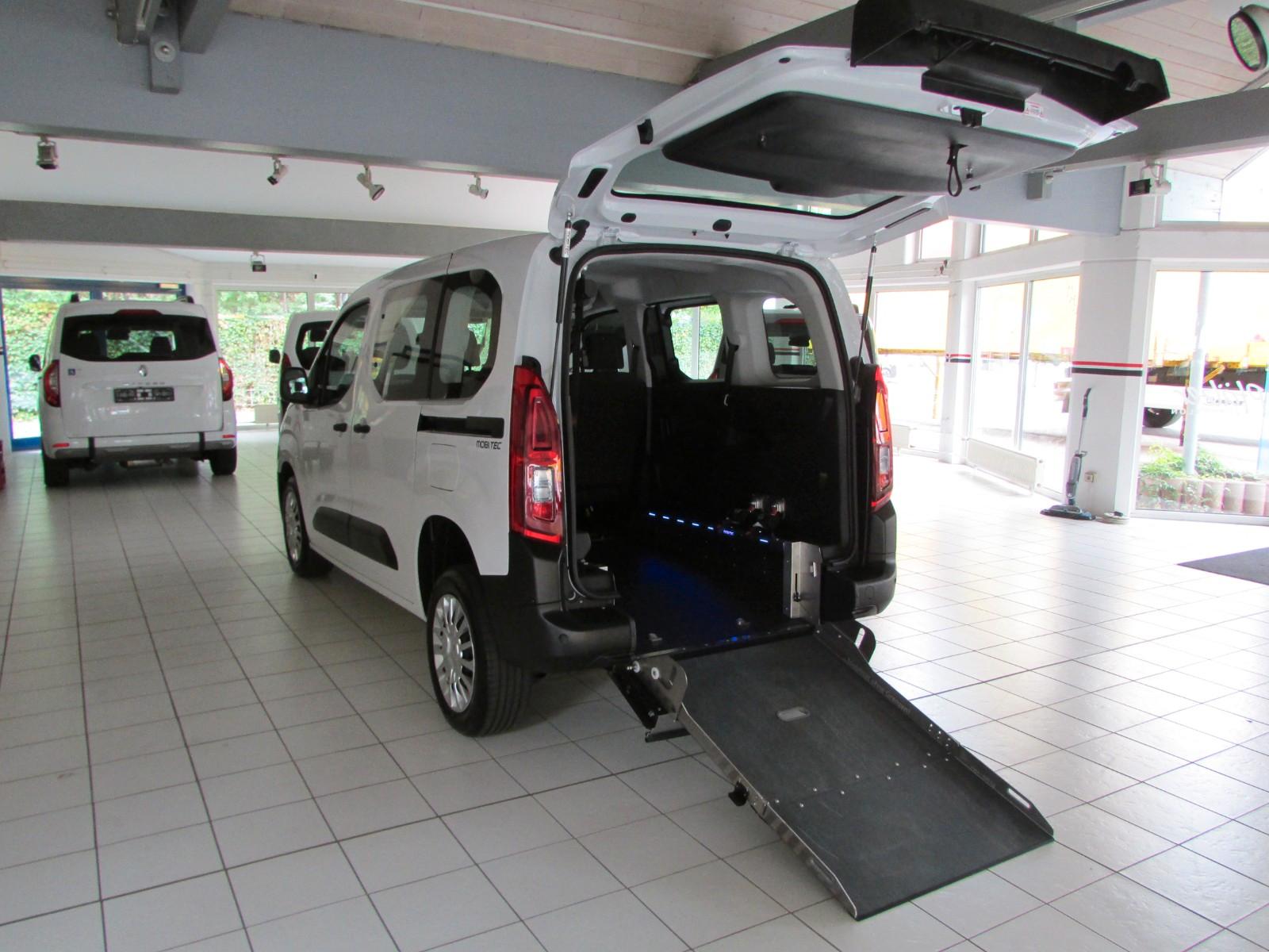 Toyota Proace City Verso L1 Rampe-Behindertengerecht
