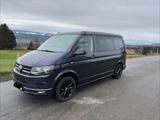 Volkswagen T6 California - blaue Volkswagen T6 California