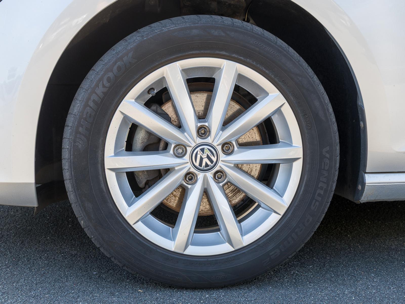 Volkswagen Golf VII 1.2 TSI Lounge NAVI PDC GRA SITZHZG PRI