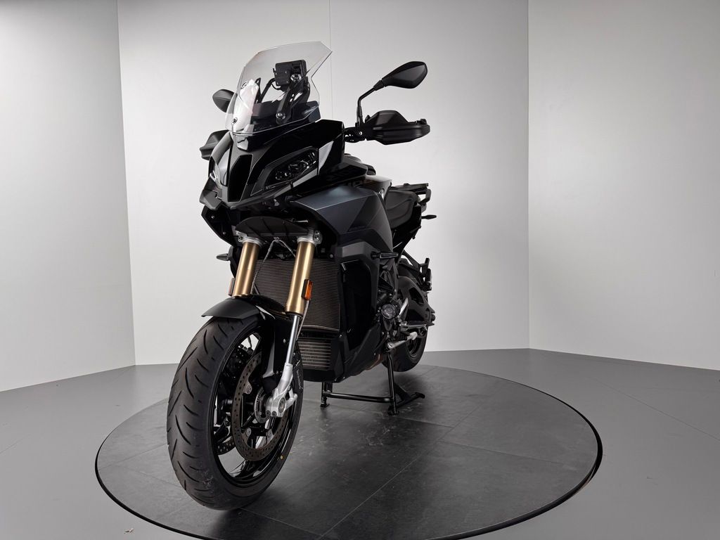 Fahrzeugabbildung BMW S 1000 XR *NEUWERTIGER ZUSTAND *TRIPLE BLACK
