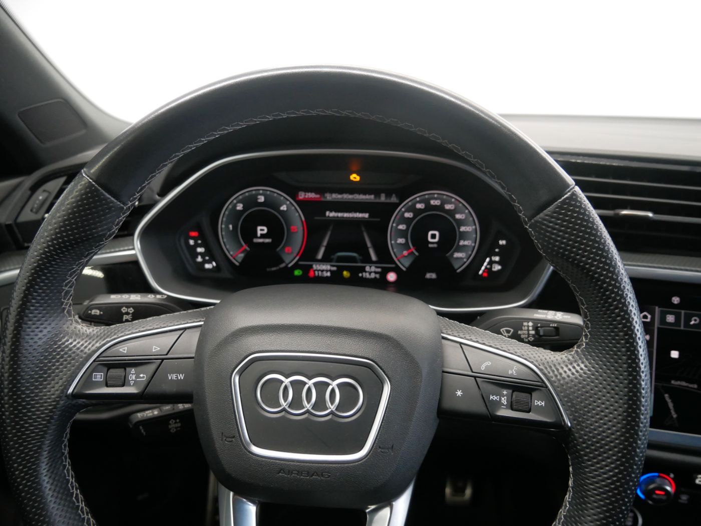 Audi Q3 Sportback 40 TDI quattro S line MATRIX PANO foto 13