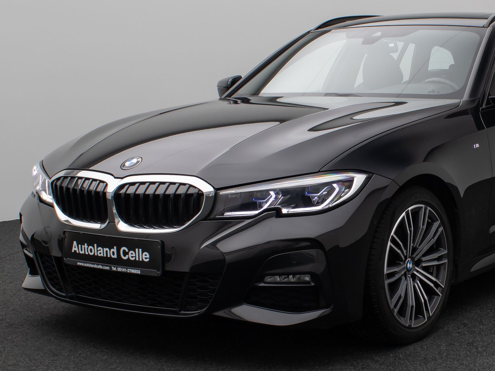 Fahrzeugabbildung BMW 320i M Sport Panorama Kamera Laser HiFi Komfort