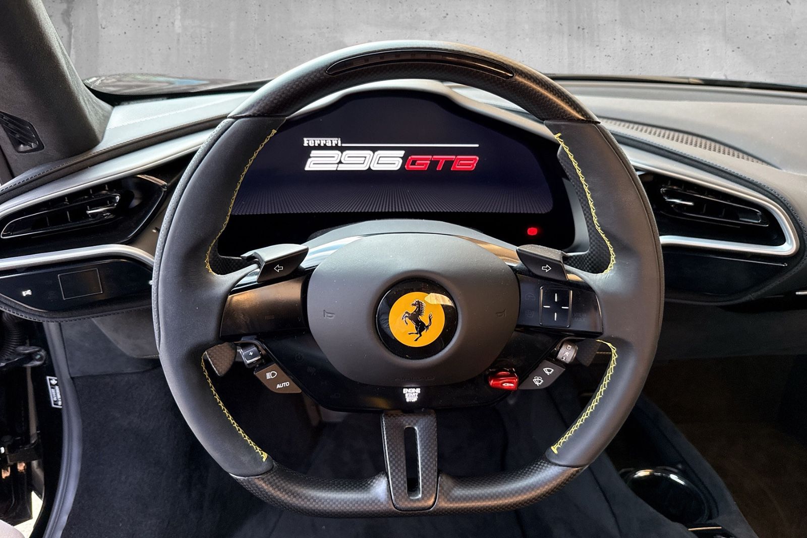 Fahrzeugabbildung Ferrari 296 GTB*Carbon*Lift*Racingsitz*dt.Fahrzeug*1.Hd