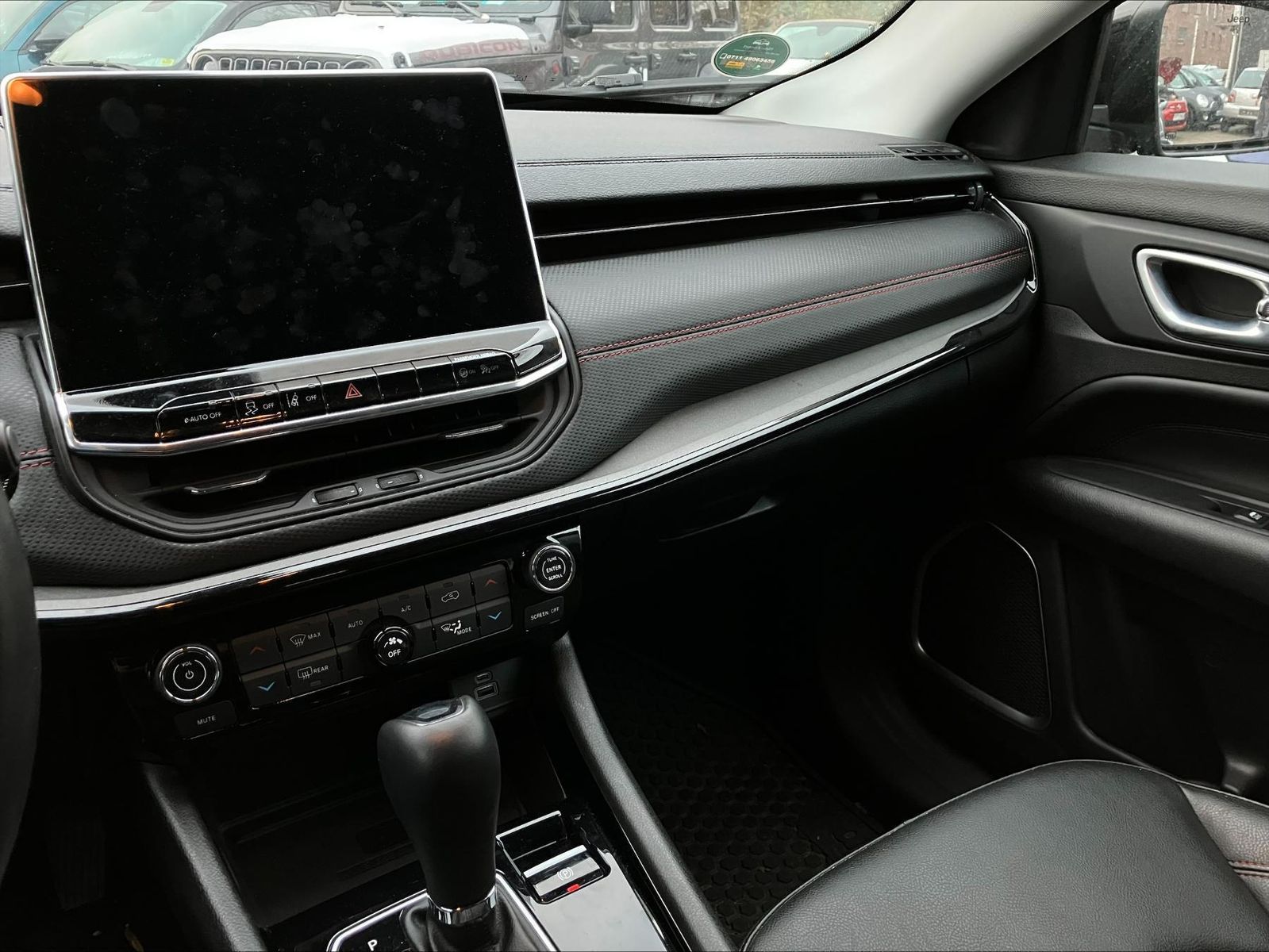 Jeep Compass - Bild 12