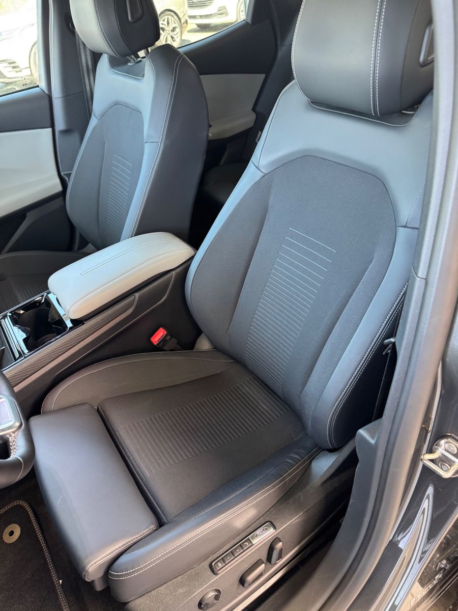 Fahrzeugabbildung Ford Explorer Premium RWD wärmepumpe/heatpump