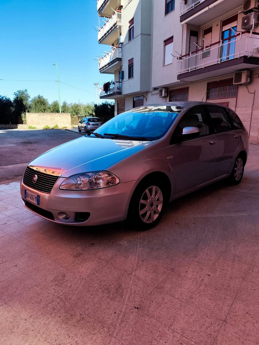 Fiat Croma 2006 — interior