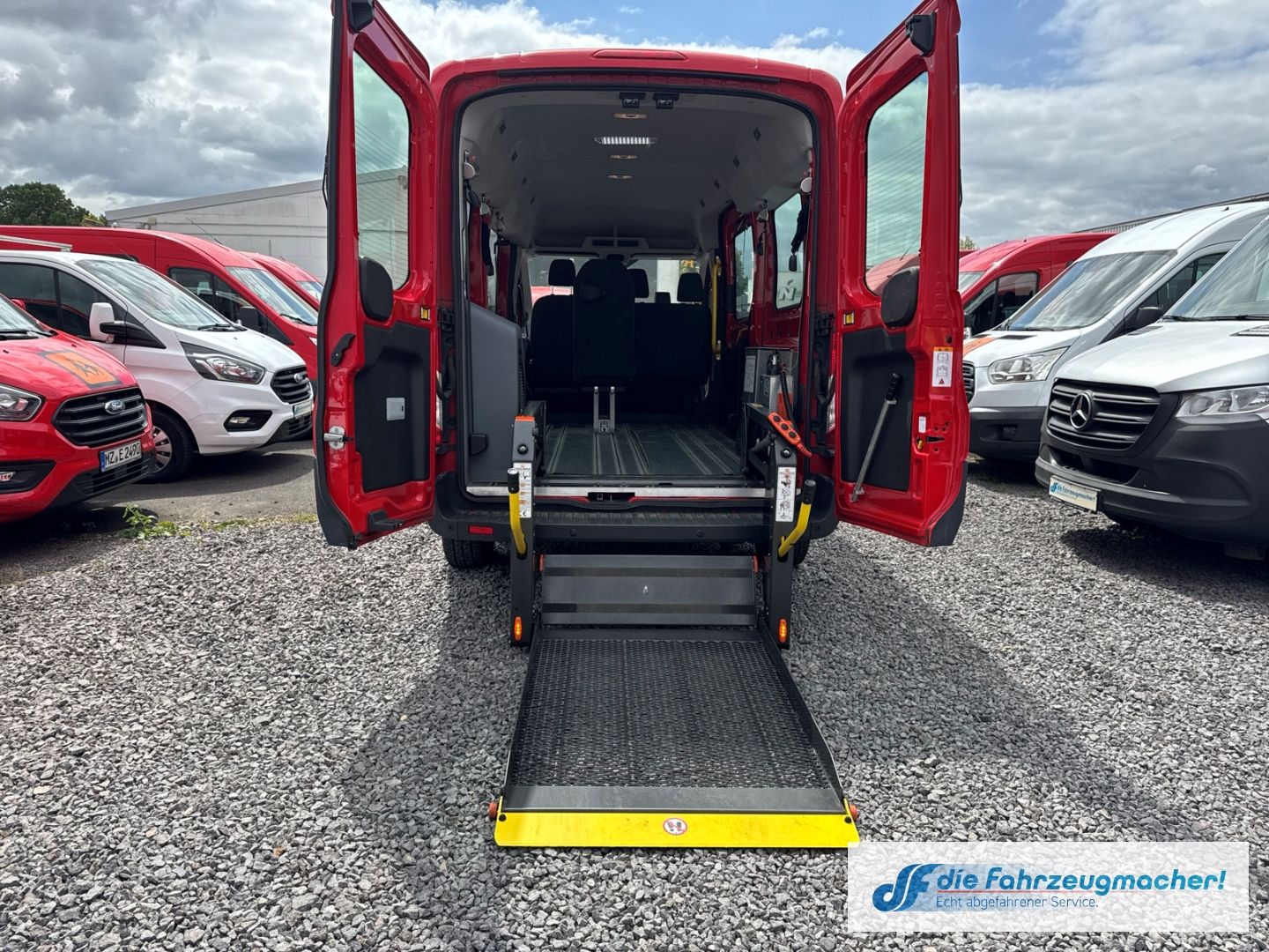 Fahrzeugabbildung Ford Transit Kombi 350 L3 Trend *KLIMA *6056 *EXPORT