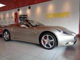 Ferrari California 4.3 V8 2-Sitzer - Ferrari: 3.8