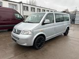 Volkswagen T5 Caravelle Lang - gebrauchte VW T5 Caravelle aus dem Jahr 2005