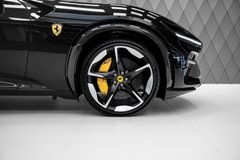 Purosangue BLACK/WHITE FULL CARBON PANORAMIC