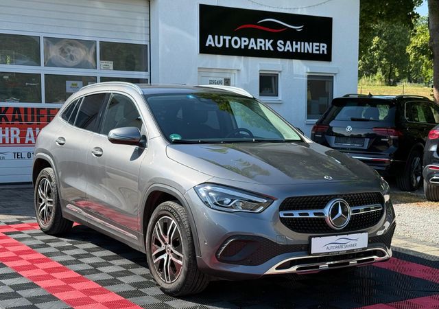 MERCEDES-BENZ GLA 200*AHK*TEMP*MBUX*LED