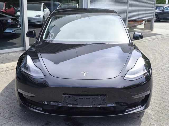 Fahrzeugabbildung Tesla Model 3 PERFORM AWD PANO+NAVI+STDHZ+LED+SHZ+KAM+