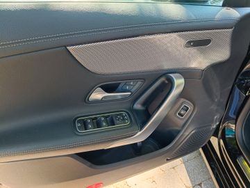 Mercedes CLA 200 Shooting Brake - 5