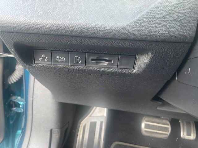 Fahrzeugabbildung Peugeot 408 GT 1.6 PlugIn Hybrid 225 AT+elektr. Heckklap