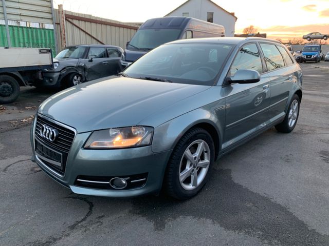 Audi A3 Sportback 1.6 TDI Attraction