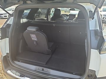 Bild 12 Peugeot 5008 1.2 Allure Pack - 7SITZE,360KAMERA,NAVI,SZG