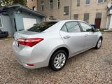 Toyota Corolla 1,6-l-Automatik*R-Cam*PDC*Top Zustand - Toyota Corolla: Limousine