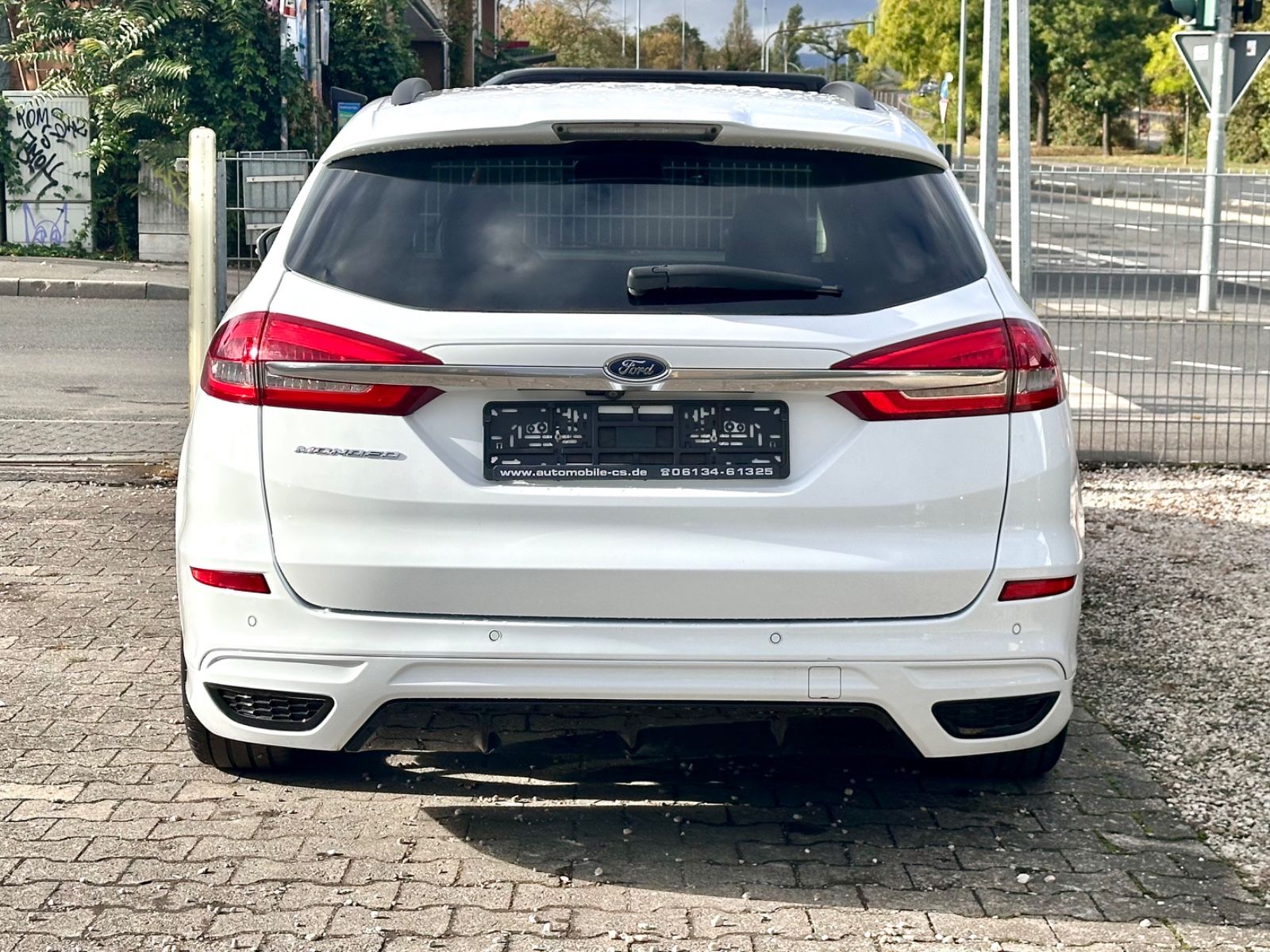 Fahrzeugabbildung Ford MONDEO TURNIER ST-LINE*KAMERA+LED*