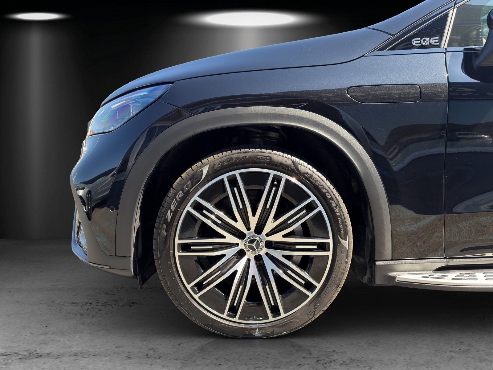 Fahrzeugabbildung Mercedes-Benz EQE500 SUV AMG Prem+ AIRMATIC Masage AHK 22kw TV