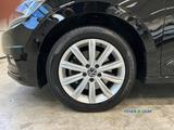 Volkswagen Touran Highline 1.5 TSI DSG 7-Sitze AHK RFK Navi - Volkswagen Touran: Sitze