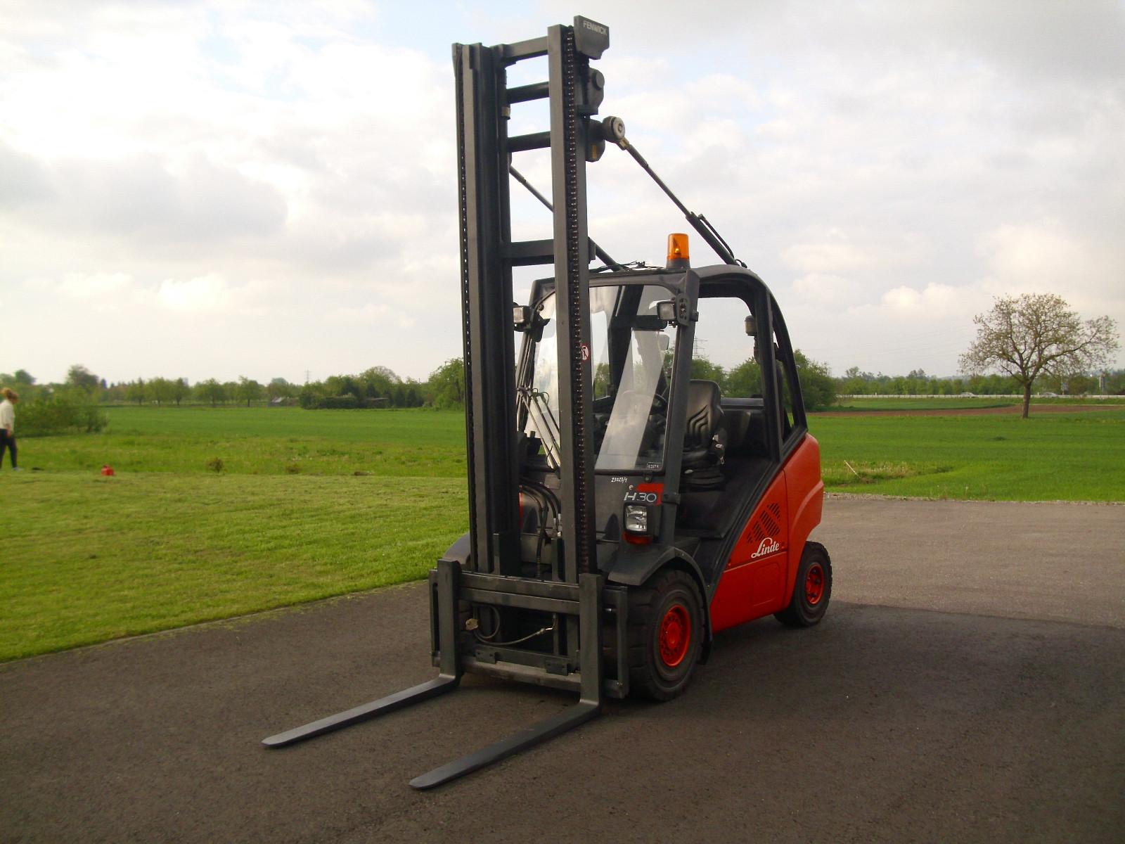 Linde H30T-X393 SEITENSCHIEBER - NETTO 9.900 EUR