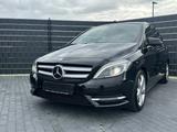 Mercedes-Benz B 250 SPORTS-TOURER*7G*LEDER*BI-XENON*SHZ*AHK* - Mercedes-Benz B 250 aus 2013