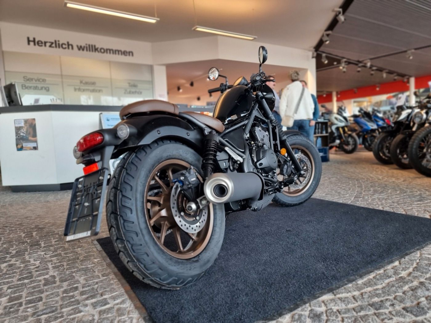 Fahrzeugabbildung Honda CMX 500 Rebel Special Editon 2024 auch Standard