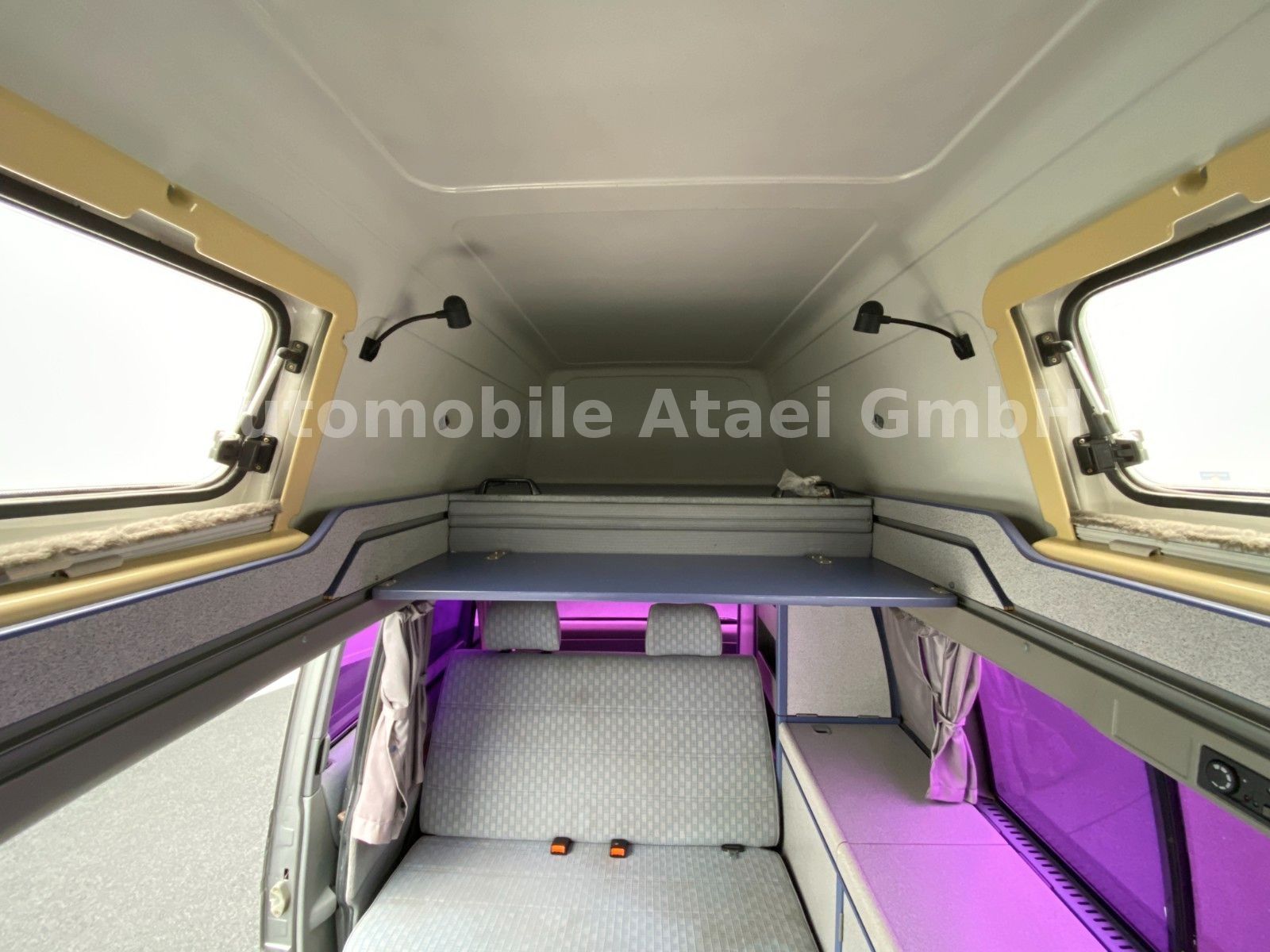 Fahrzeugabbildung Volkswagen T4 *California* Benzin Automatik KÜCHE (1687)